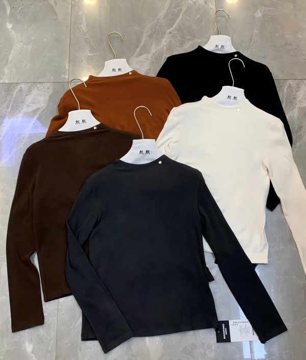 Simple Beaded Semi - Turtleneck Base Layer